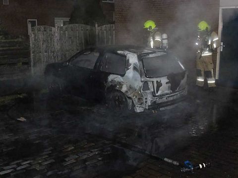 Opnieuw auto uitgebrand in Vlaardingen