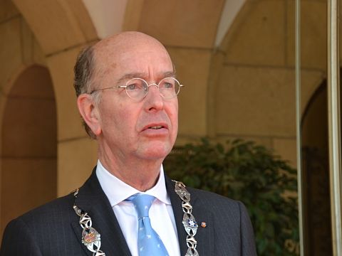 Bas Eenhoorn terug als burgemeester van Vlaardingen