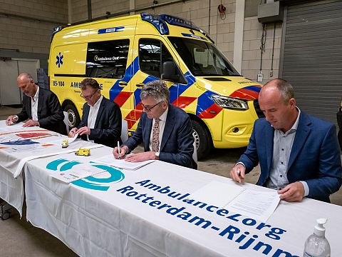 Veiligheidsregio investeert fors in ambulances