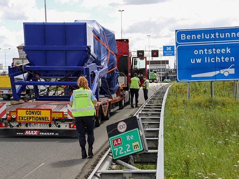 Duizend euro boete voor te hoog geladen vrachtwagen