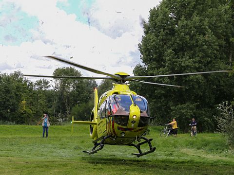 Traumahelikopter heeft last van opdringerig publiek