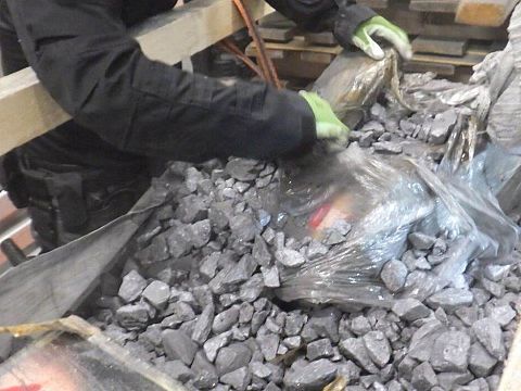 Douane en politie vinden 410 kilo cocaïne in container