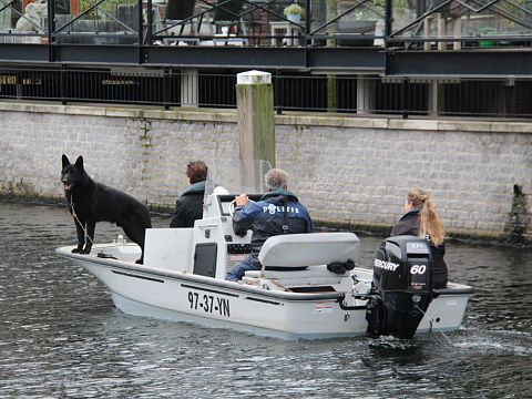 Politie zoekt in haven naar vermiste Vlaardinger