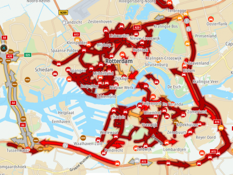 Bizarre drukte in en om Rotterdam na afsluiting A4