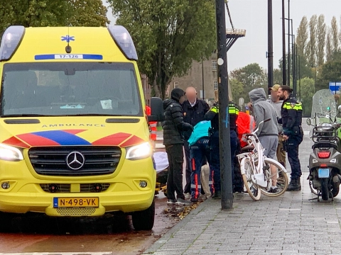 Aanrijding scooter en fiets op Westlandseweg