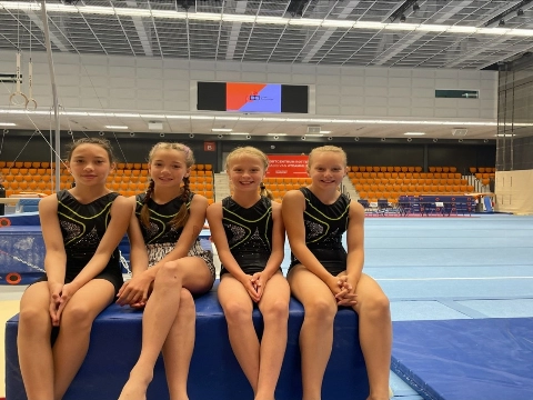 Turnsters Dynamiek actief in districtsfinales