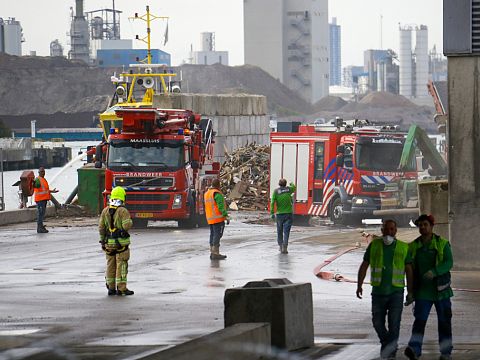 Brand bij  afvalverwerker Bnext Maassluissedijk