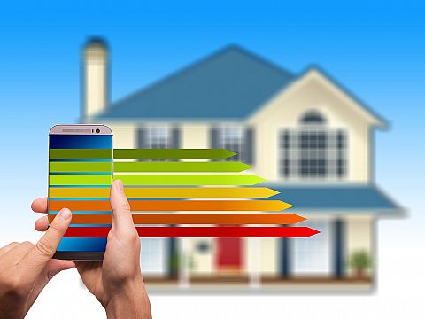 Hoe kun je je huis verwarmen en toch besparen op je energiekosten?