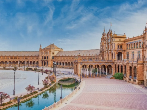 Nieuw! Sevilla vanaf Rotterdam The Hague Airport