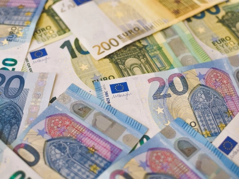 DSW houdt premie gelijk