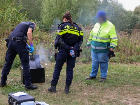 Rokende kluis gevonden in het Klauterwoud