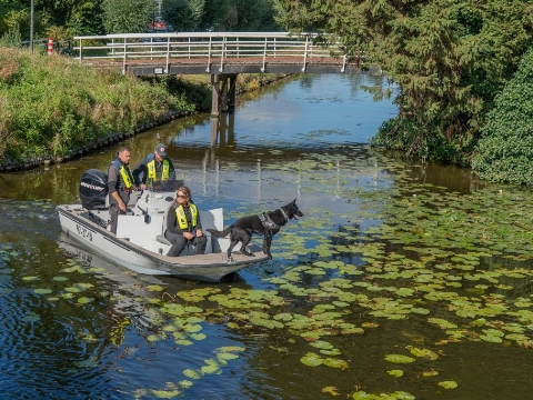 Zoektocht naar menselijke resten in de Vaart