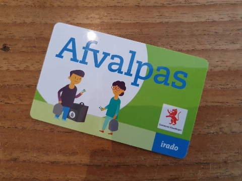 Verkiezingen, de afvalpas, een zwembad en een flatgebouw aan de Churchillsingel