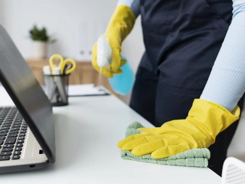 Het verhaal achter CL Schoonmaak: Een interview met Cláudio Luís