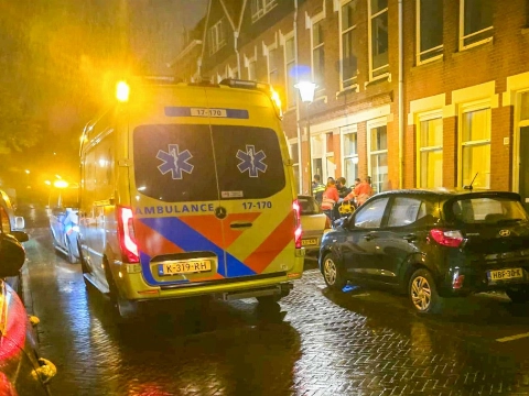 Man weigert behandeling en verzet zich tegen hulpverleners