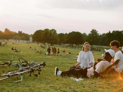 Hoe breng je een weekend door met vrienden in Vlaardingen?
