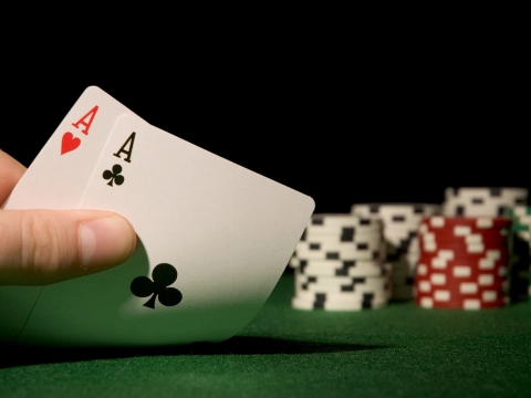 Pokerstijlen uitgelegd: welke werkt het beste online?