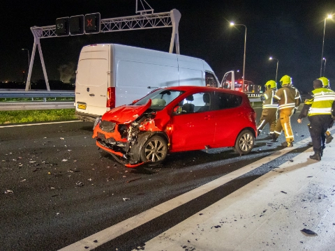 A20 richting Maassluis volledig afgesloten na ongeval