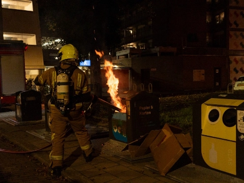Brand in papiercontainer Vlaardingen