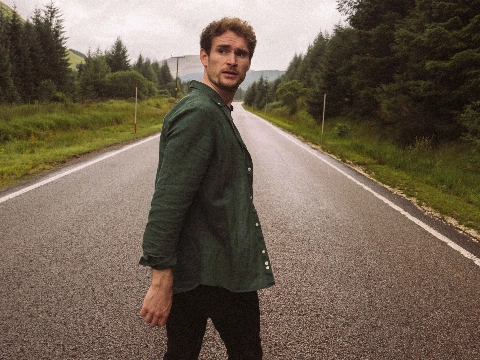 Schotse singer-songwriter Daniel Docherty tourt langs De KF