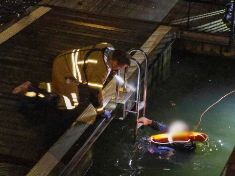 Drenkeling in de haven van Vlaardingen