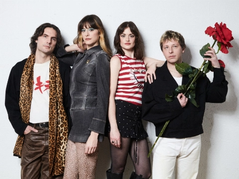 TOPS met exclusieve Nederlandse tourshow in De Kroepoekfabriek