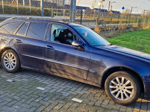 Zeker zeven auto's opengebroken in één nacht in Vlaardingen