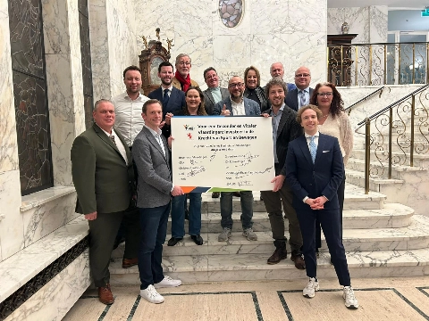 Politieke partijen tekenen Stembusakkoord van Vlaardingen in Beweging voor een Gezonder en Vitaler Vlaardingen