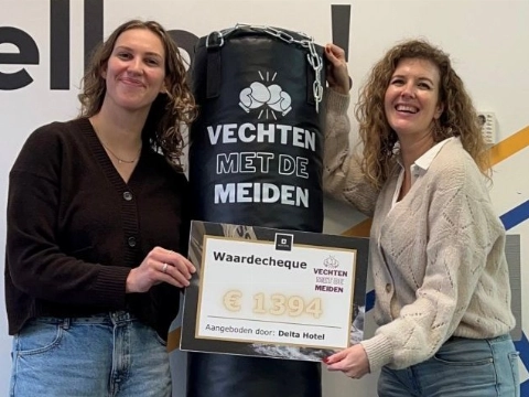 Donatie Delta Hotel voor Vechten met de Meiden