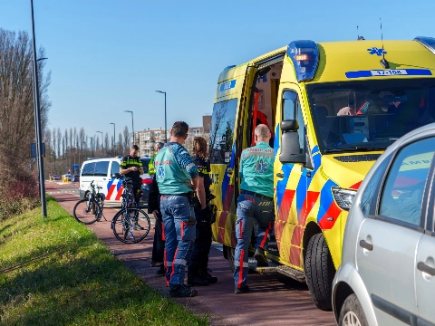 Fietser gewond na botsing met scooter