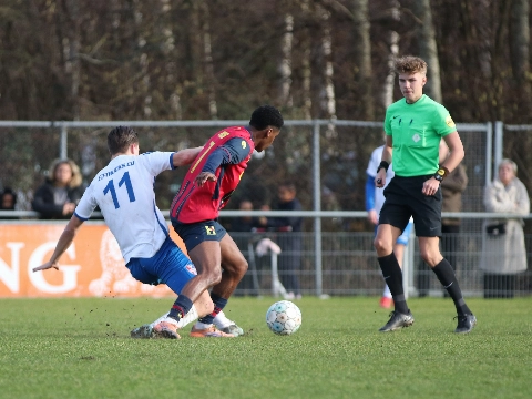 Victoria '04 delft onderspit in streekderby