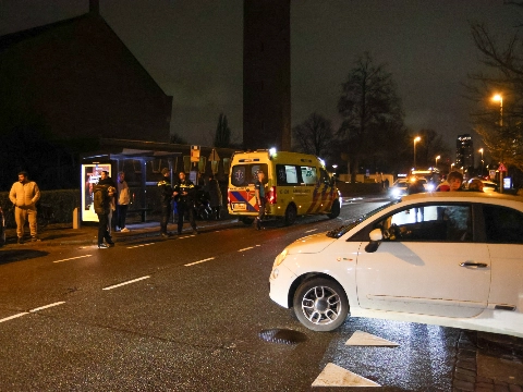 Scooterrijder gewond bij aanrijding met auto op Billitonlaan