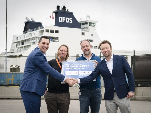 Mogelijk een windturbine bij Vulcaanhaven