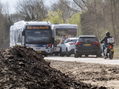 Verkeerschaos op busbaan Marathonweg