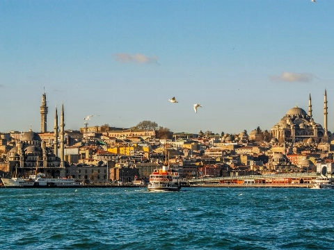Vlieg met luchtvaartmaatschappij AJet naar Istanbul!