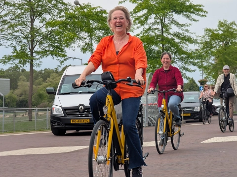 Fietslessen Vlaardingen: samenwerking verankert kennis in de wijk