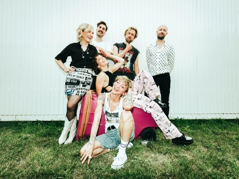 Krezip, Fun Lovin' Criminals en Gruppo Sportivo op het Zomerterras