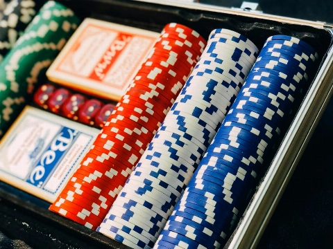 Hoe professionele pokerspelers in seconden een bluf herkennen