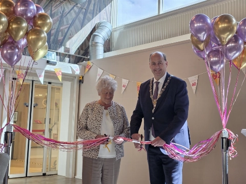 Zonnehuisgroep Vlaardingen trapt jubileumjaar af met feestelijke opening vernieuwde Brasserie