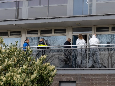 Man (38) overleden na incident in woning in Vlaardingen
