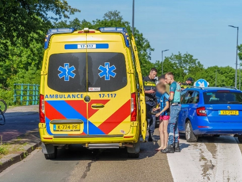 Jonge fietser gewond na aanrijding met auto