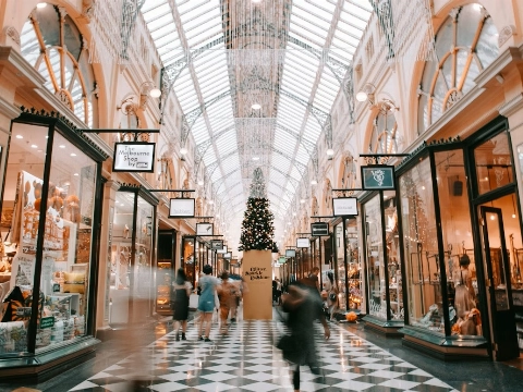 Lokale winkels vs. webshops: hoe koopt Vlaardingen in?