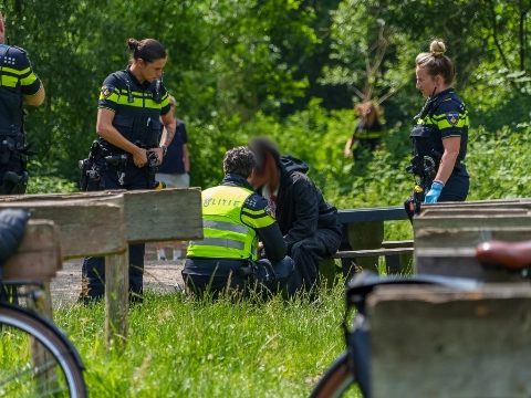 Man gestoken in Broekpolder, dader op de vlucht