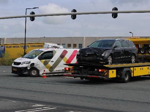 Aanrijding op kruispunt Schiedamsedijk