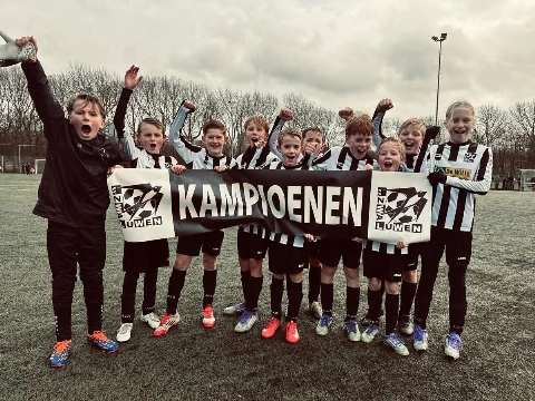 Historische prestatie: v.v. Zwaluwen met 18 teams naar finaledag Vlaardings Kampioenschap