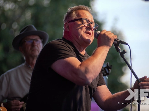 Kroepoekfabriek Allstars op Stadsstrand