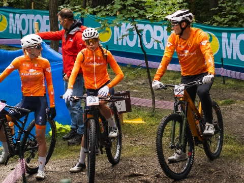Vlaardingen levert complete Nederlandse vrouwenploeg op WK mountainbike