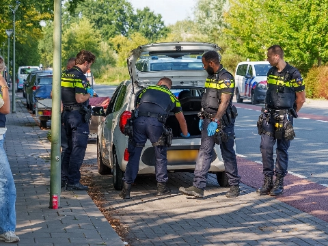 Politie vindt zeventig zakjes drugs bij dealer tijdens wijkactie