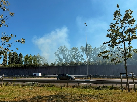 Rook over A20 door buitenbrand
