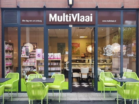 Drie tafeltjes, negen stoelen en ruim drie weken wachten: BvV wil duidelijkheid voor Multivlaai